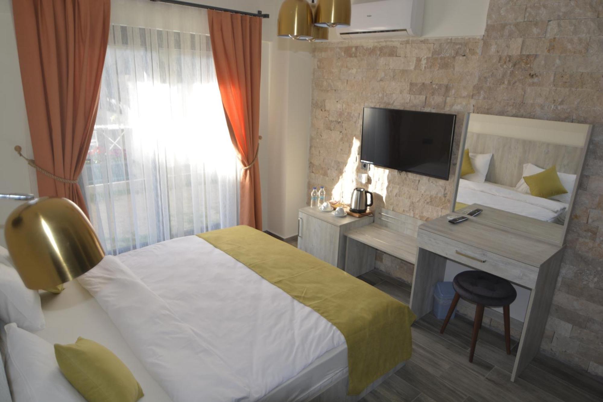 Talles Comfort Boutique Hotel - Alacati - Adult Only מראה חיצוני תמונה